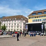 Bolzano 2-Room Central Mountain View, Wifi Netflix Ac Lift